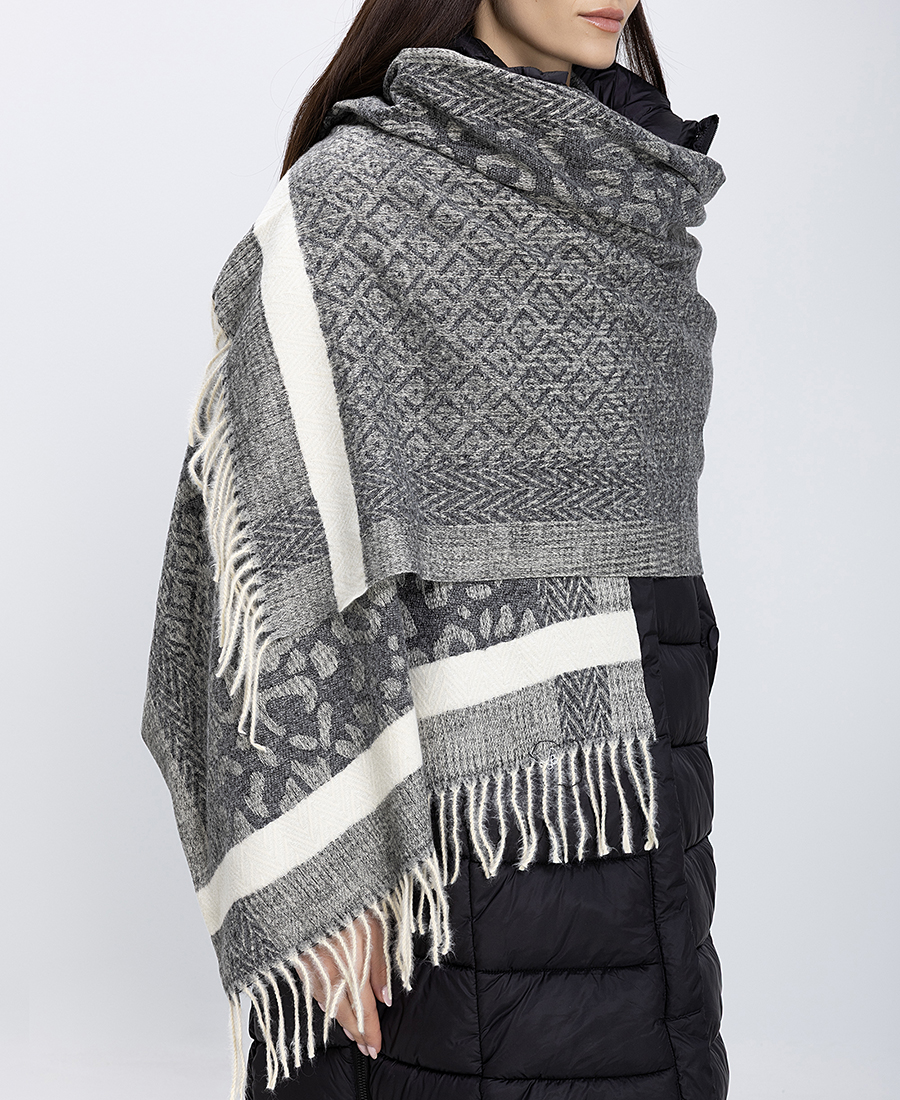 Γυναικείο Κασκόλ Με Κρόσσια Και Ροζ Μοτίβο φωτογραφία