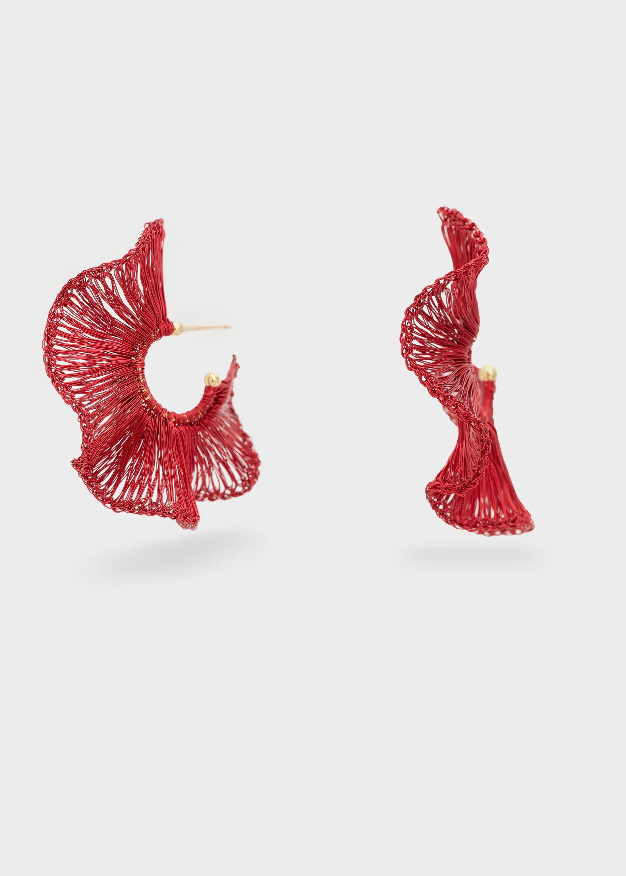 Nali Nali Γυναικεία Σκουλαρίκια Κρίκοι Με Πλεκτό Μεταλλικό Σχέδιο