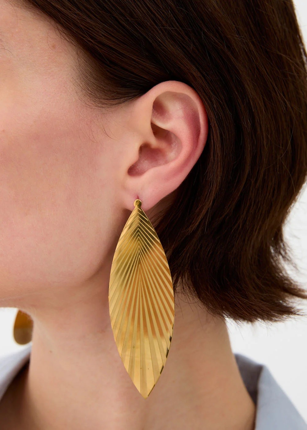 Nali Γυναικεία Σκουλαρίκια Σε Σχήμα Φύλλου φωτογραφία