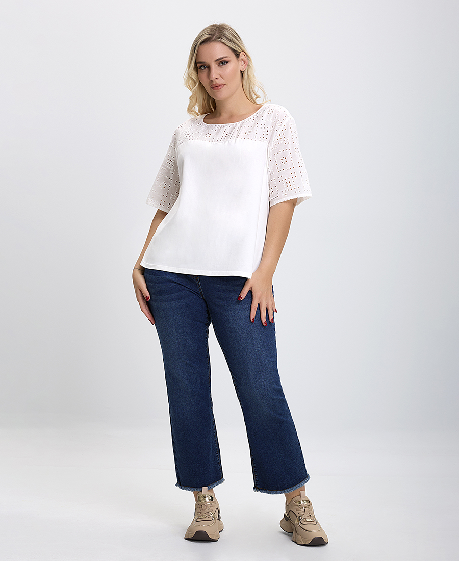 PLUS SIZE - Μπλούζα Broderie σε Εκρού φωτογραφία