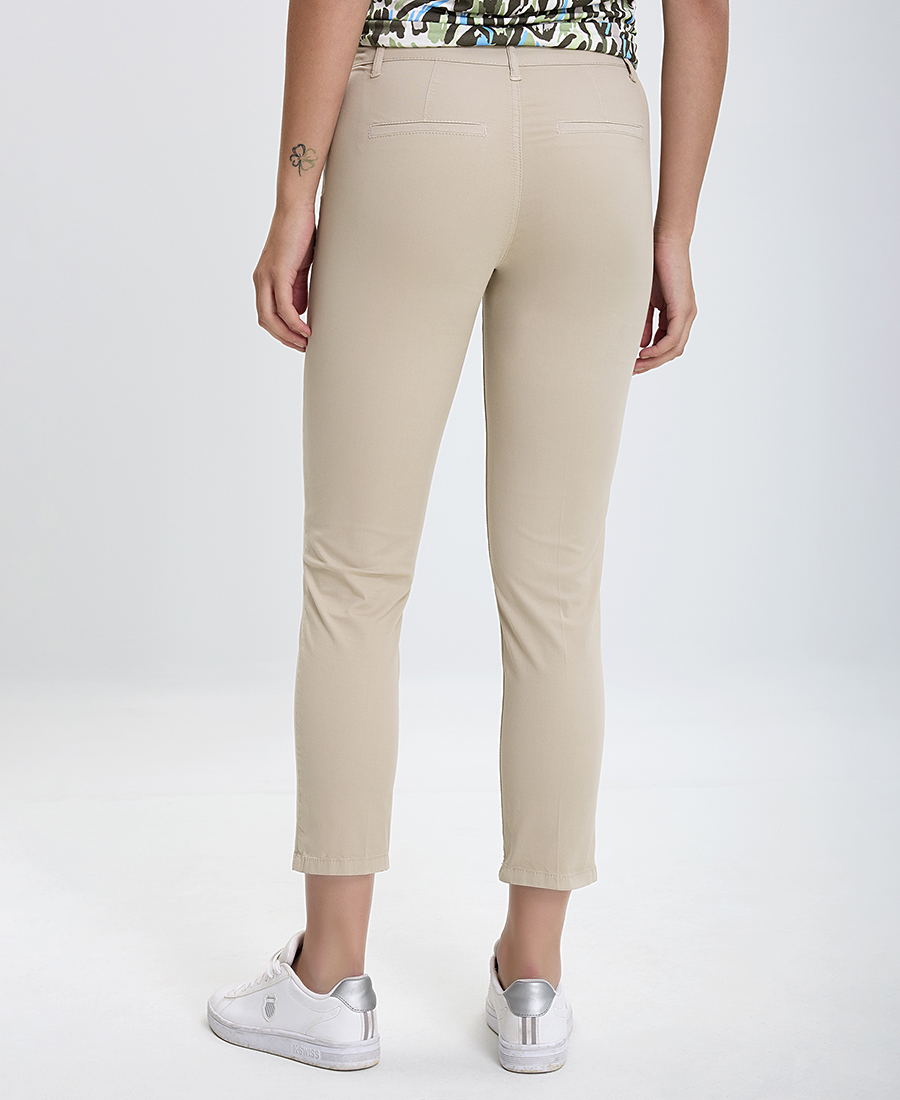 Παντελόνι Cropped φωτογραφία