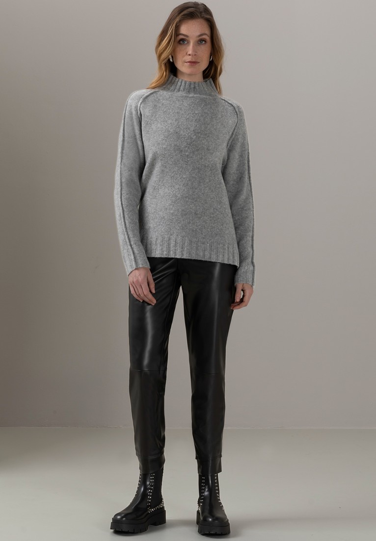 Παντελόνι με Δερμάτινη Όψη σε Μαύρο φωτογραφία