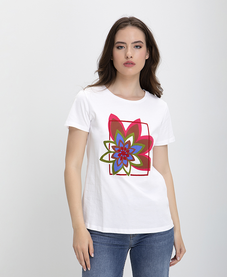Diana D T-Shirt με Τύπωμα σε Ivory