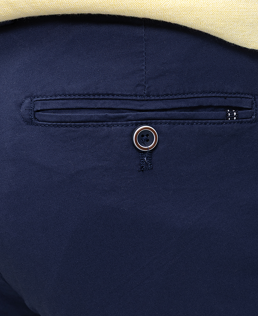 Ανδρικό Παντελόνι Regular Fit Με Ελαστική Βαμβακερή Υφή Και Καθαρή Γραμμή φωτογραφία