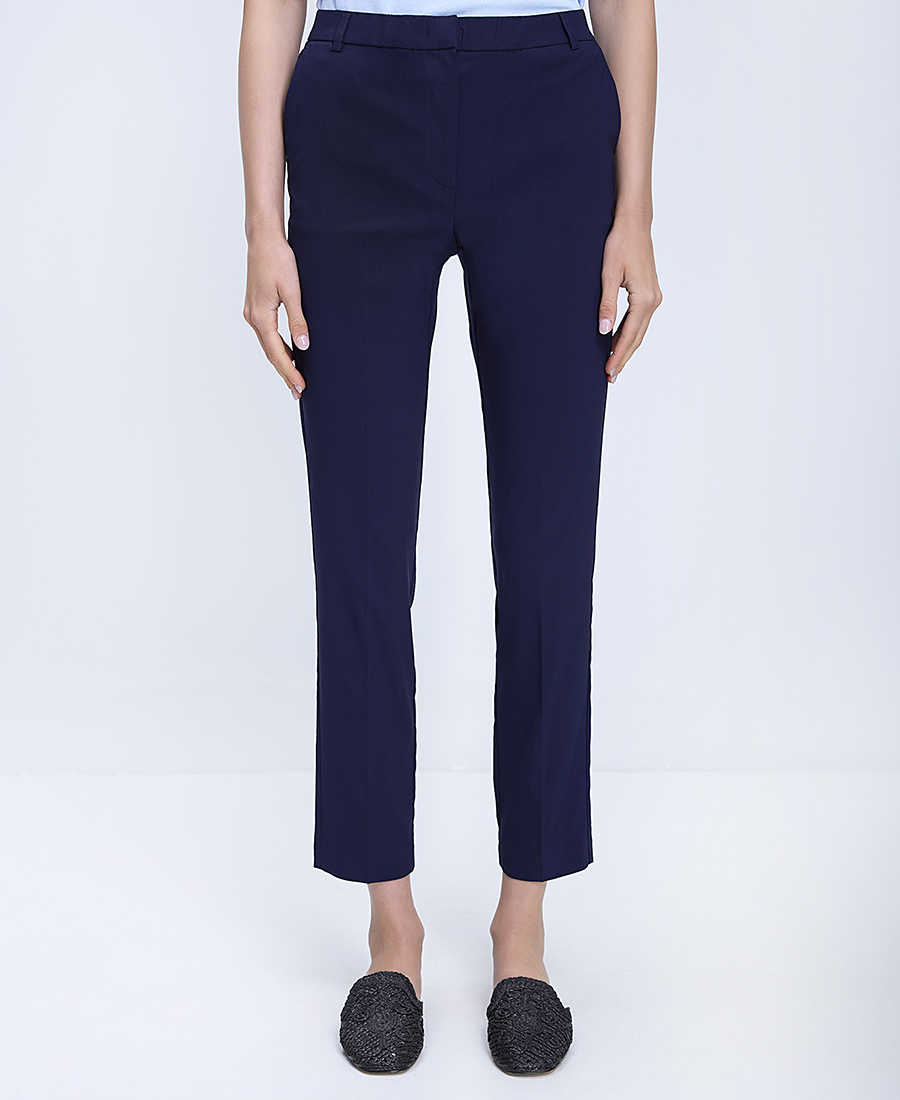 Γυναικείο Παντελόνι Regular Fit Με Ίσια Γραμμή Και Cropped Μήκος φωτογραφία